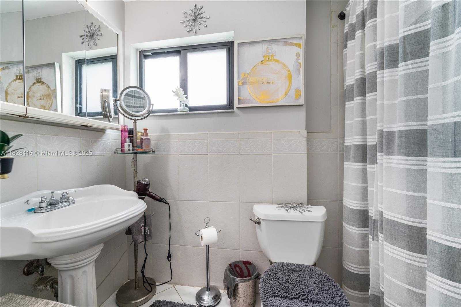 Small Image of 8065 WEST 14TH CT, Hialeah Number 10