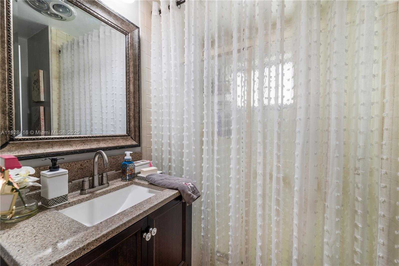 Small Image of 8065 WEST 14TH CT, Hialeah Number 17