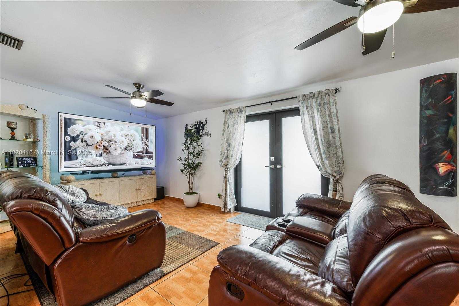 Small Image of 8065 WEST 14TH CT, Hialeah Number 28