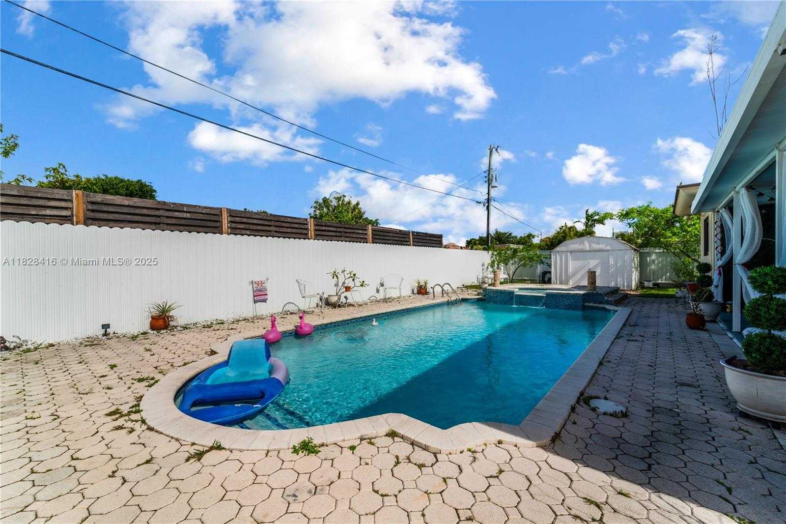 Small Image of 8065 WEST 14TH CT, Hialeah Number 39