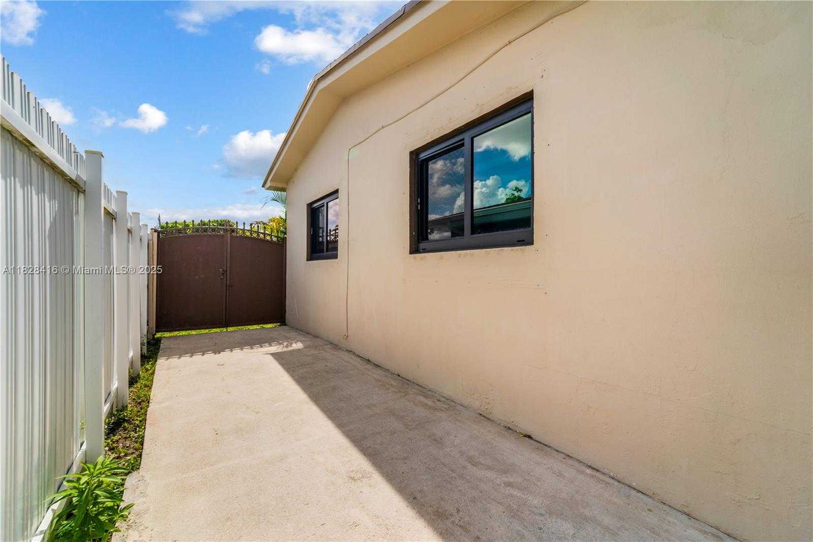 Small Image of 8065 WEST 14TH CT, Hialeah Number 45