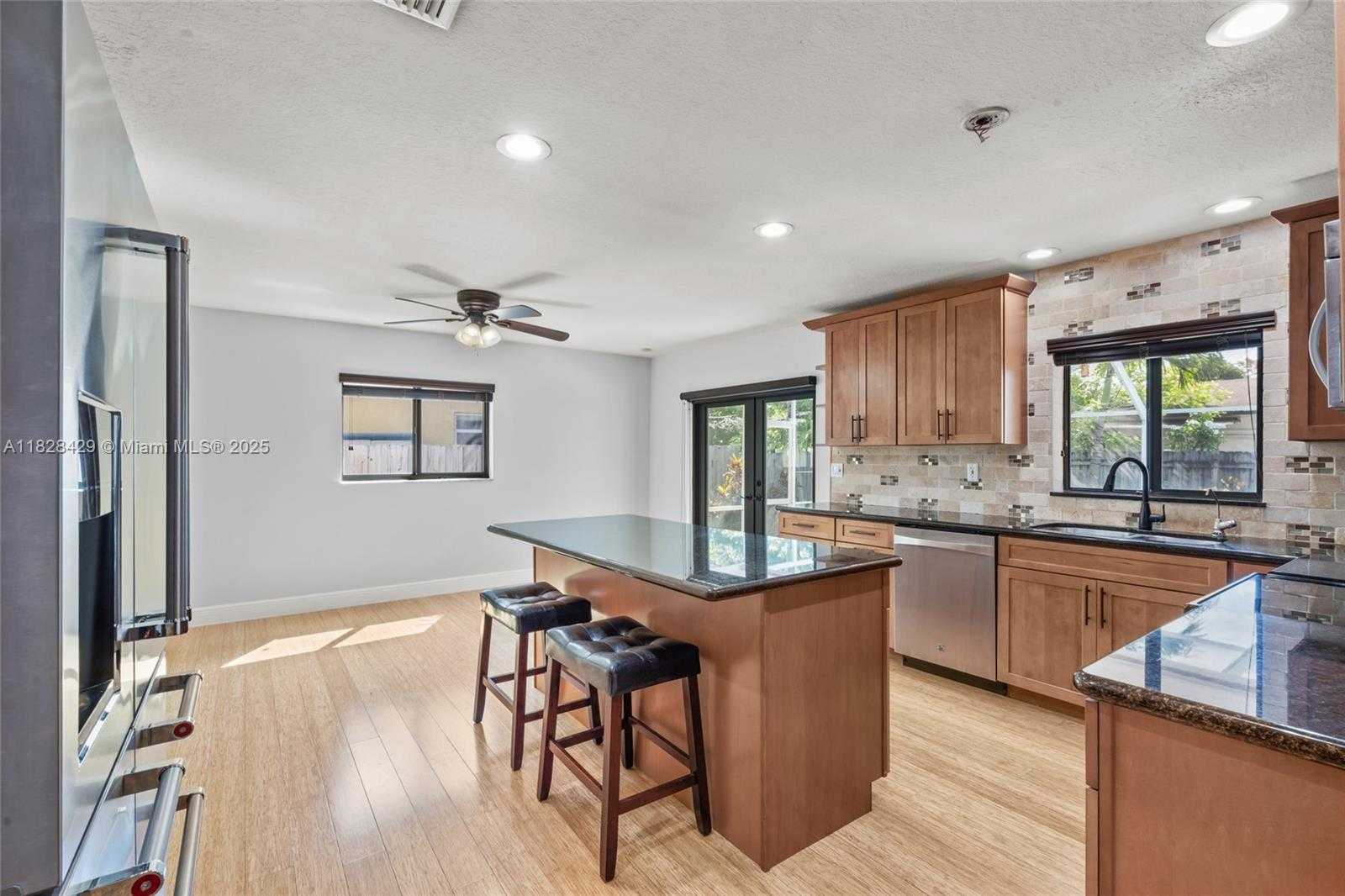Small Image of 20175 SOUTH WEST 89TH CT, Cutler Bay Number 12