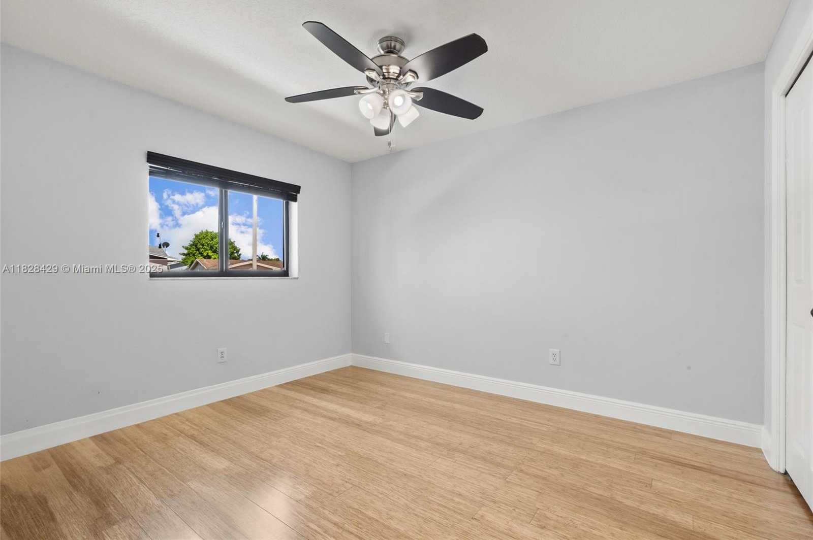 Small Image of 20175 SOUTH WEST 89TH CT, Cutler Bay Number 25