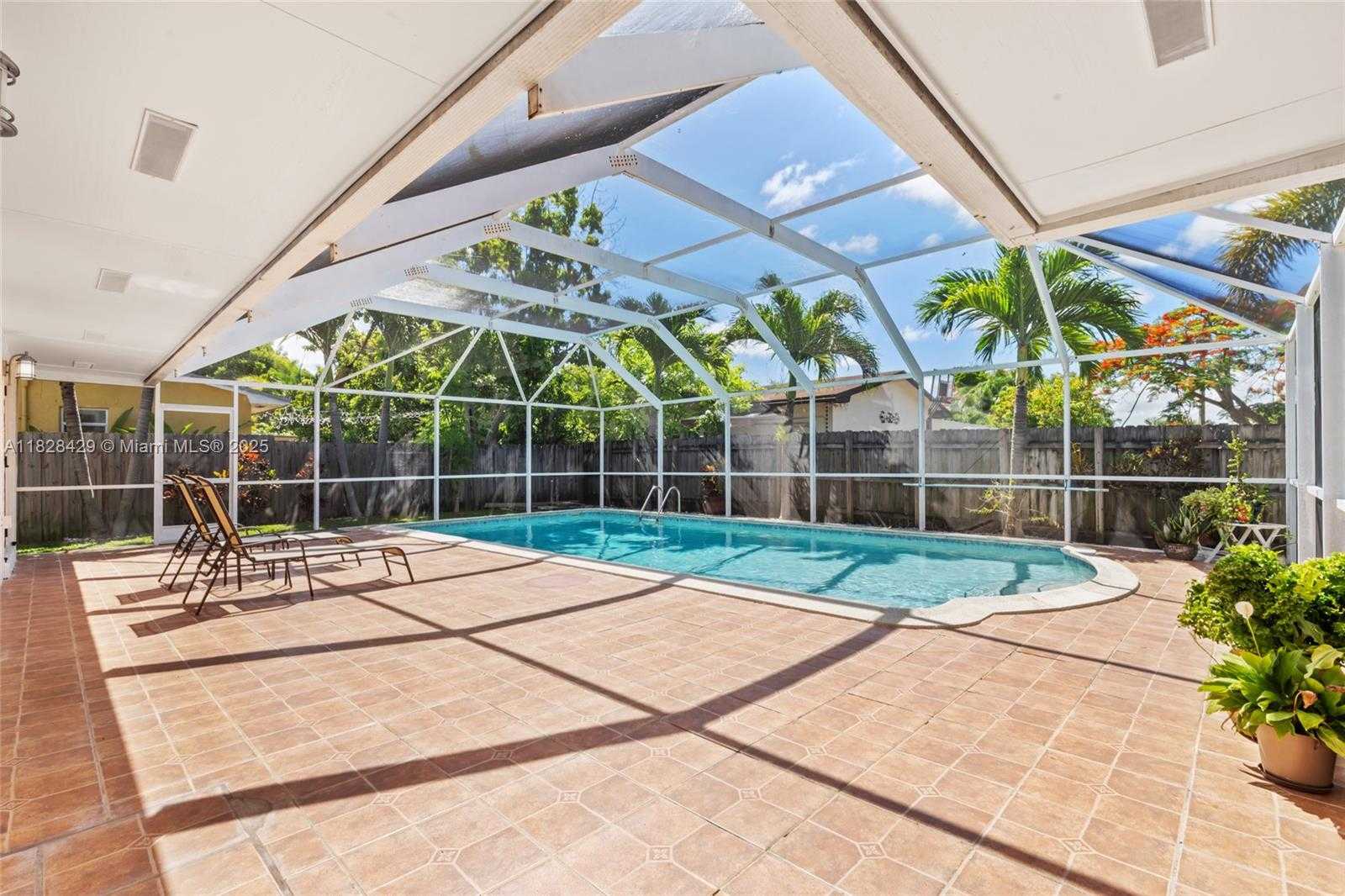 Small Image of 20175 SOUTH WEST 89TH CT, Cutler Bay Number 37