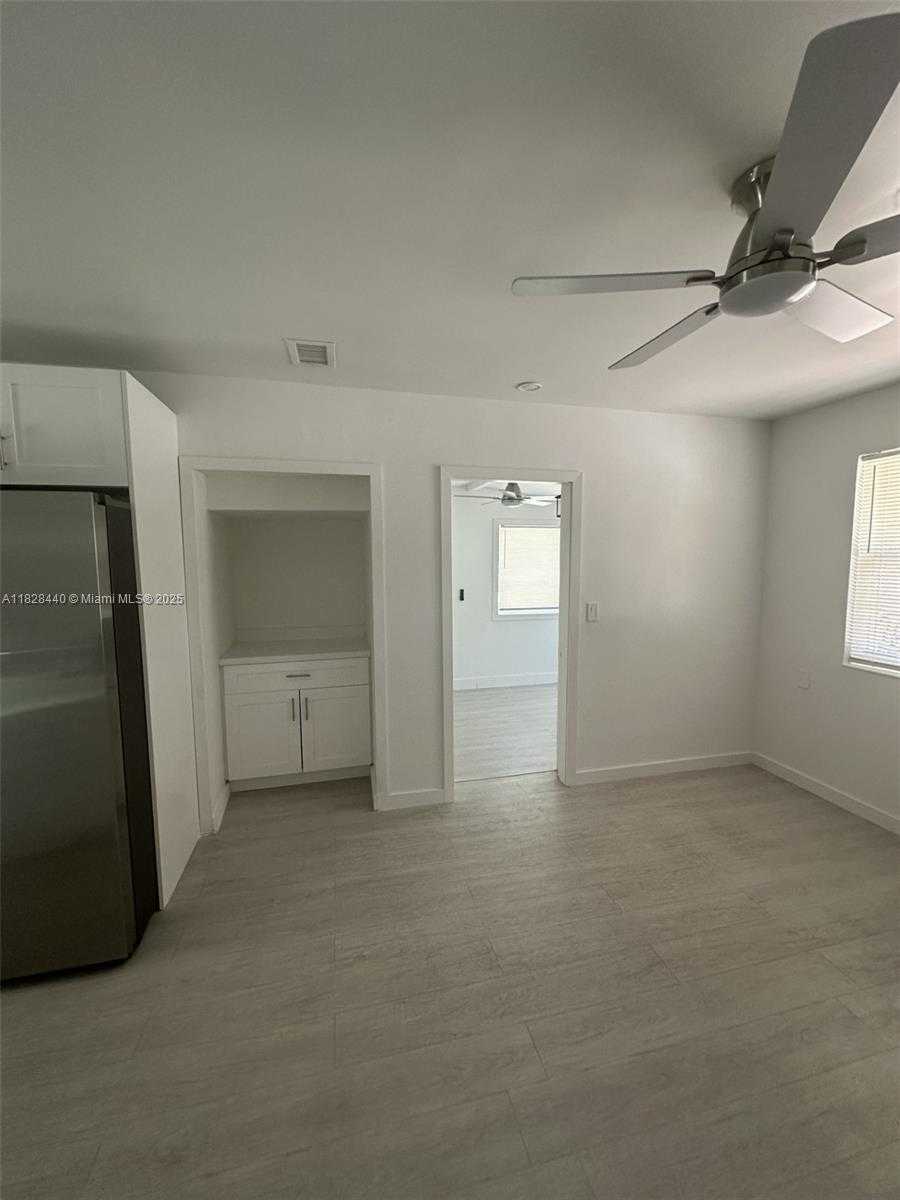 Small Image of 1754 NORTH EAST 48TH CT, Pompano Beach Number 12