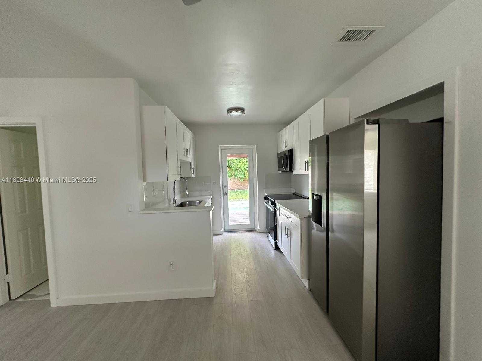 Small Image of 1754 NORTH EAST 48TH CT, Pompano Beach Number 14