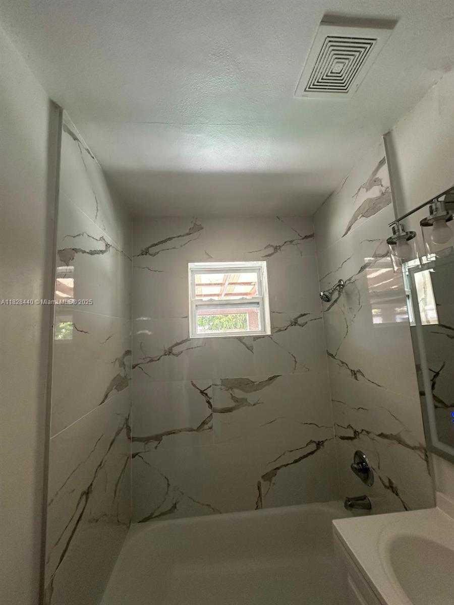 Small Image of 1754 NORTH EAST 48TH CT, Pompano Beach Number 19