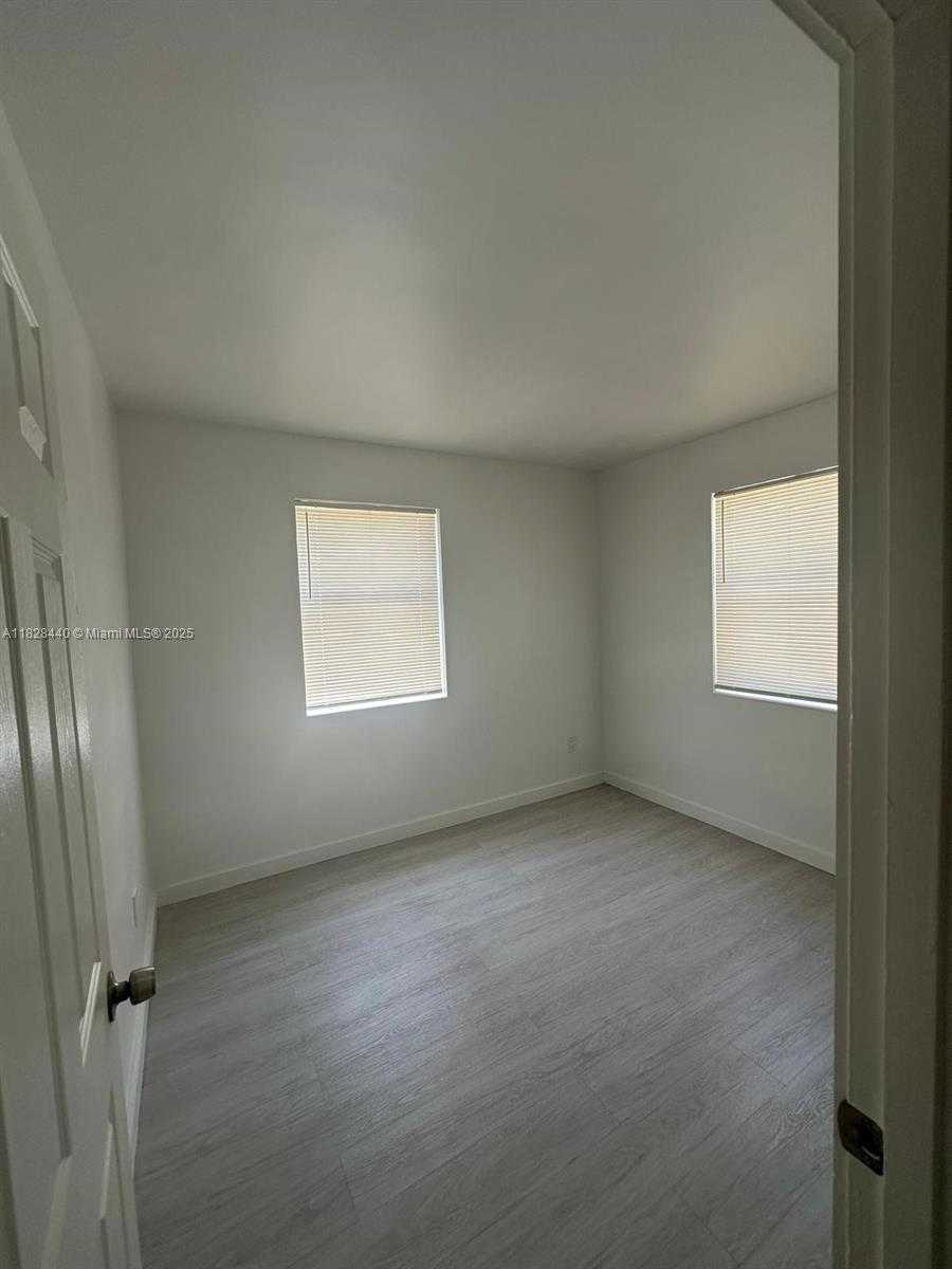 Small Image of 1754 NORTH EAST 48TH CT, Pompano Beach Number 24