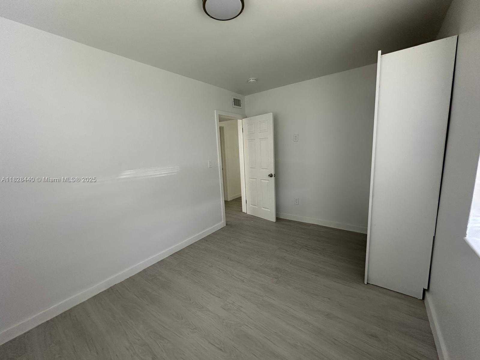 Small Image of 1754 NORTH EAST 48TH CT, Pompano Beach Number 26