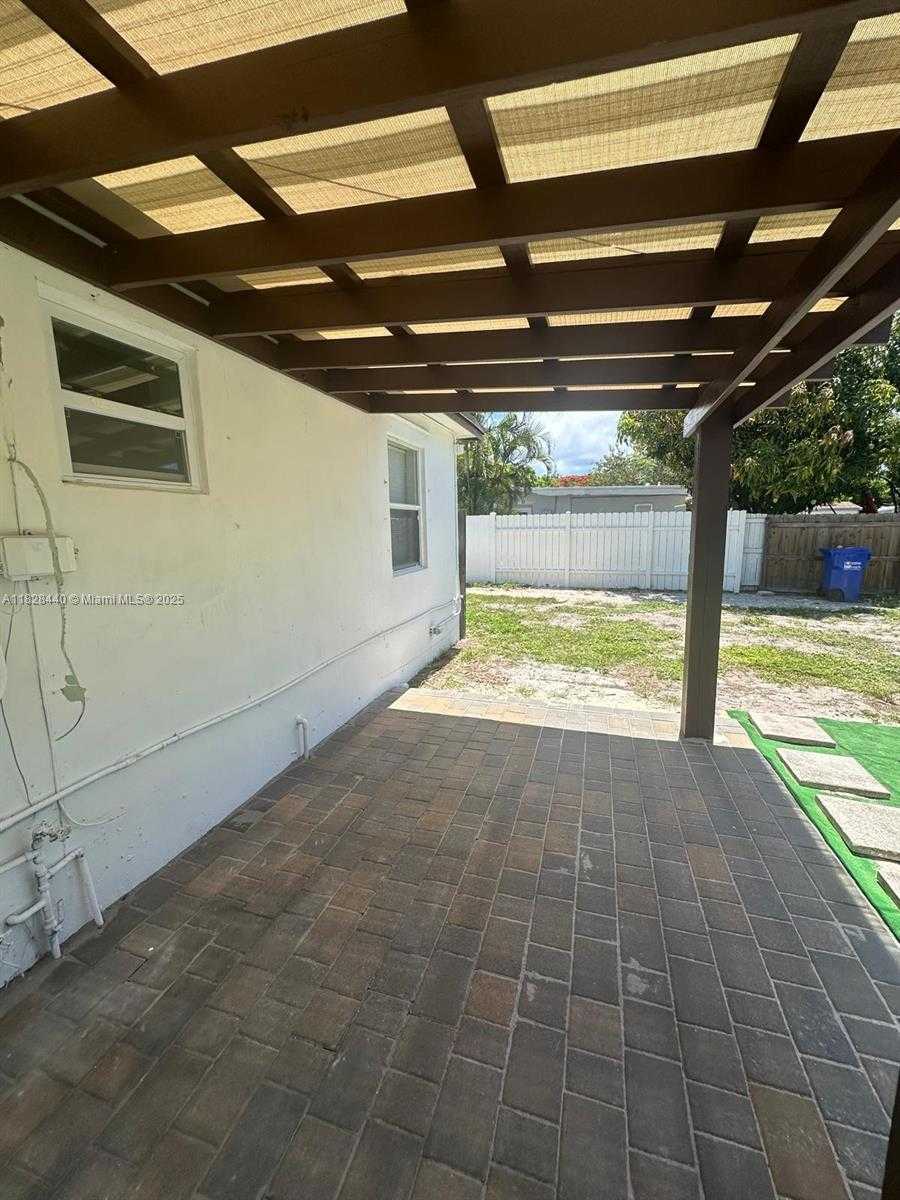 Small Image of 1754 NORTH EAST 48TH CT, Pompano Beach Number 38