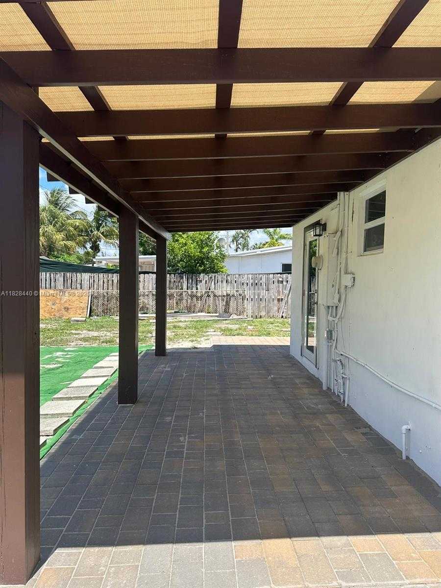 Small Image of 1754 NORTH EAST 48TH CT, Pompano Beach Number 40