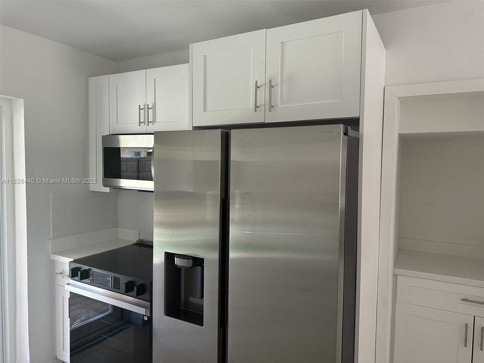 Small Image of 1754 NORTH EAST 48TH CT, Pompano Beach Number 8