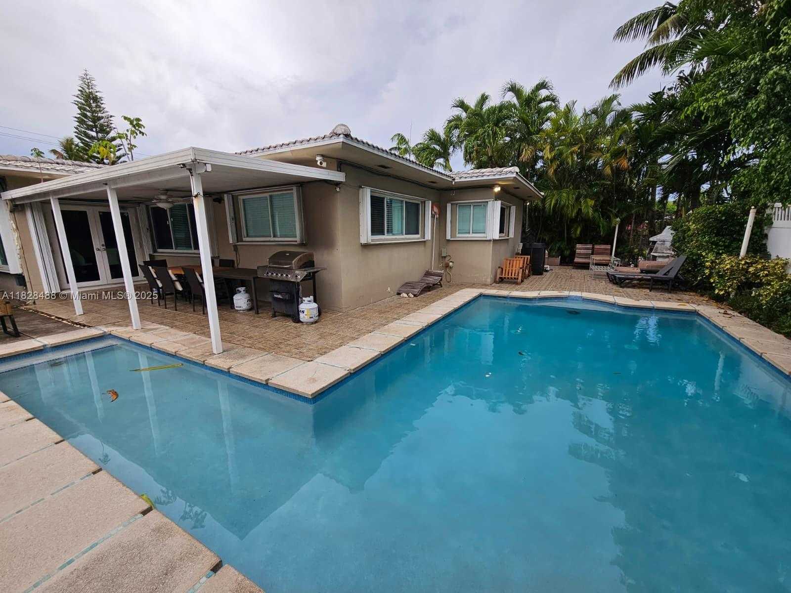 Small Image of 424 89TH ST, Surfside Number 31