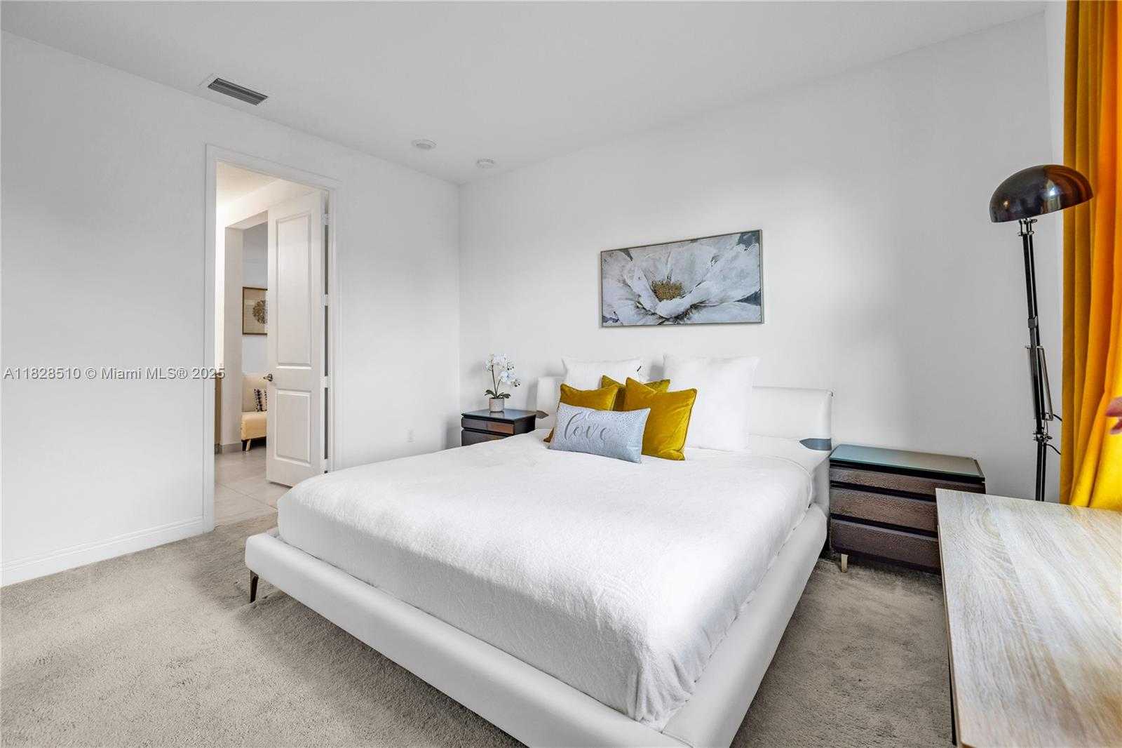 Small Image of 4242 ROSA DR, Deerfield Beach Number 28