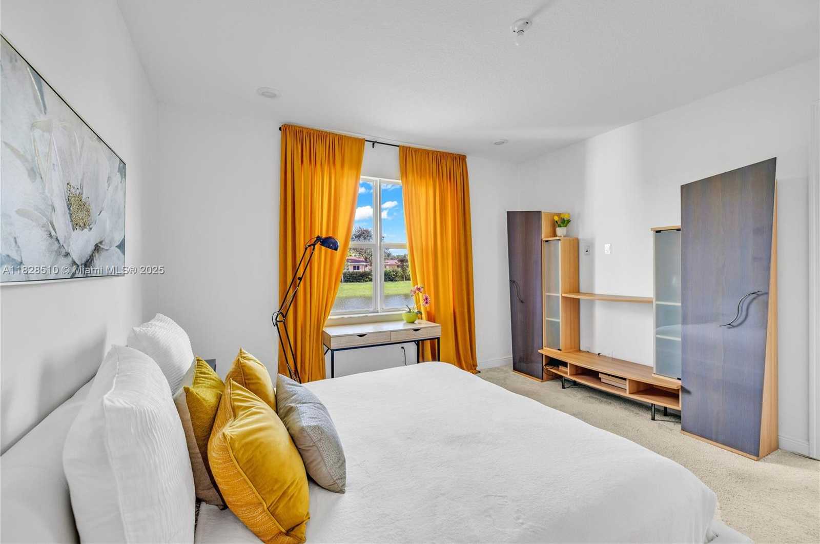 Small Image of 4242 ROSA DR, Deerfield Beach Number 31