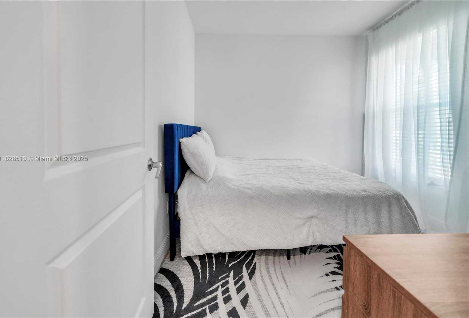 Small Image of 4242 ROSA DR, Deerfield Beach Number 33