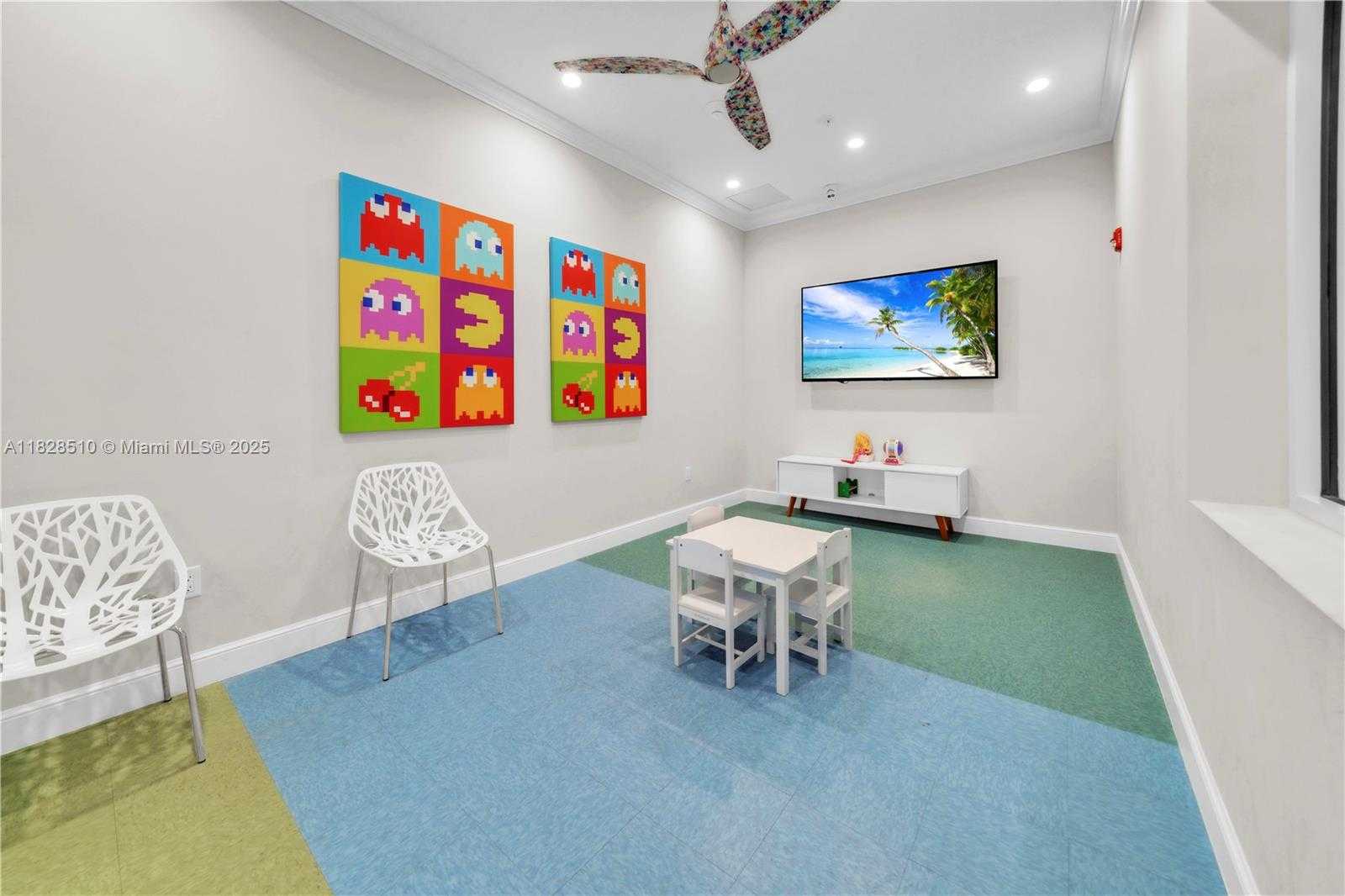Small Image of 4242 ROSA DR, Deerfield Beach Number 39