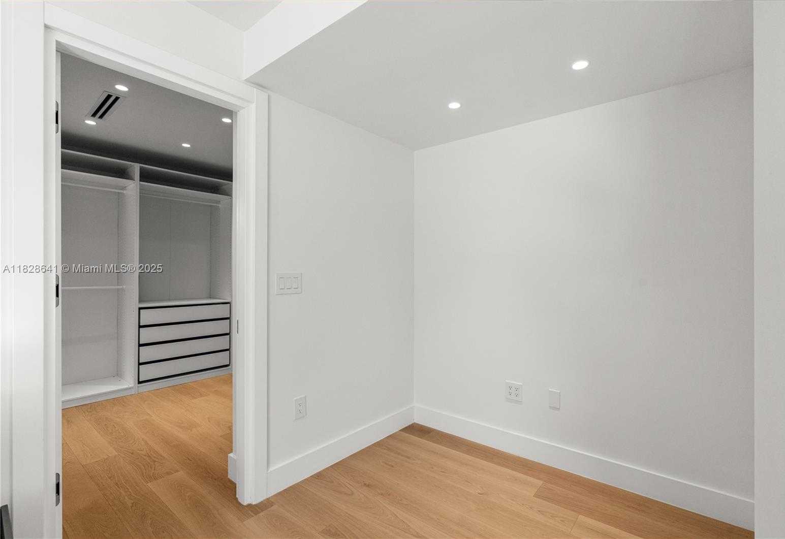 Small Image of 45 NORTH EAST 104TH ST, Miami Shores Number 26