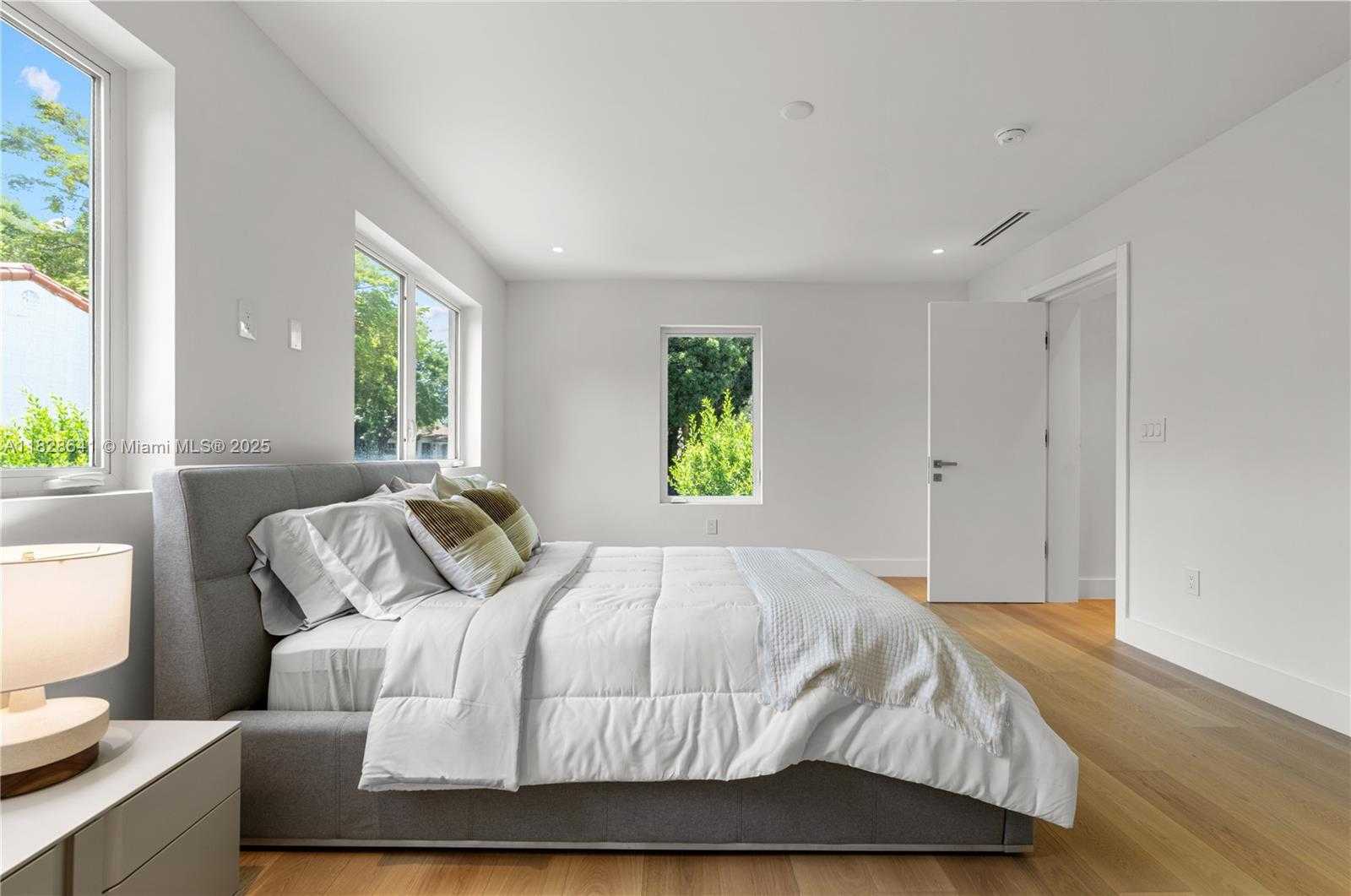 Small Image of 45 NORTH EAST 104TH ST, Miami Shores Number 31