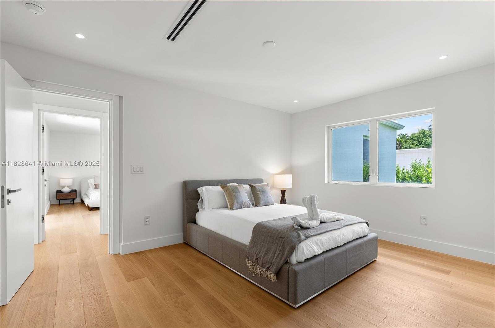 Small Image of 45 NORTH EAST 104TH ST, Miami Shores Number 37