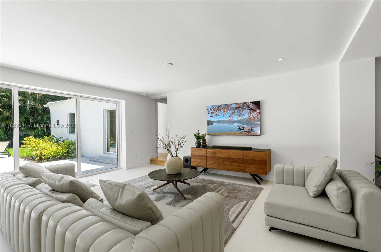 Small Image of 45 NORTH EAST 104TH ST, Miami Shores Number 8