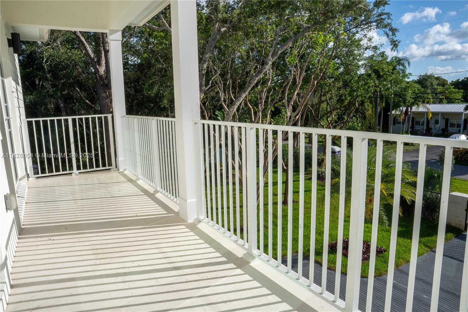 Small Image of 7605 SOUTH WEST 71ST AVE, Miami Number 10