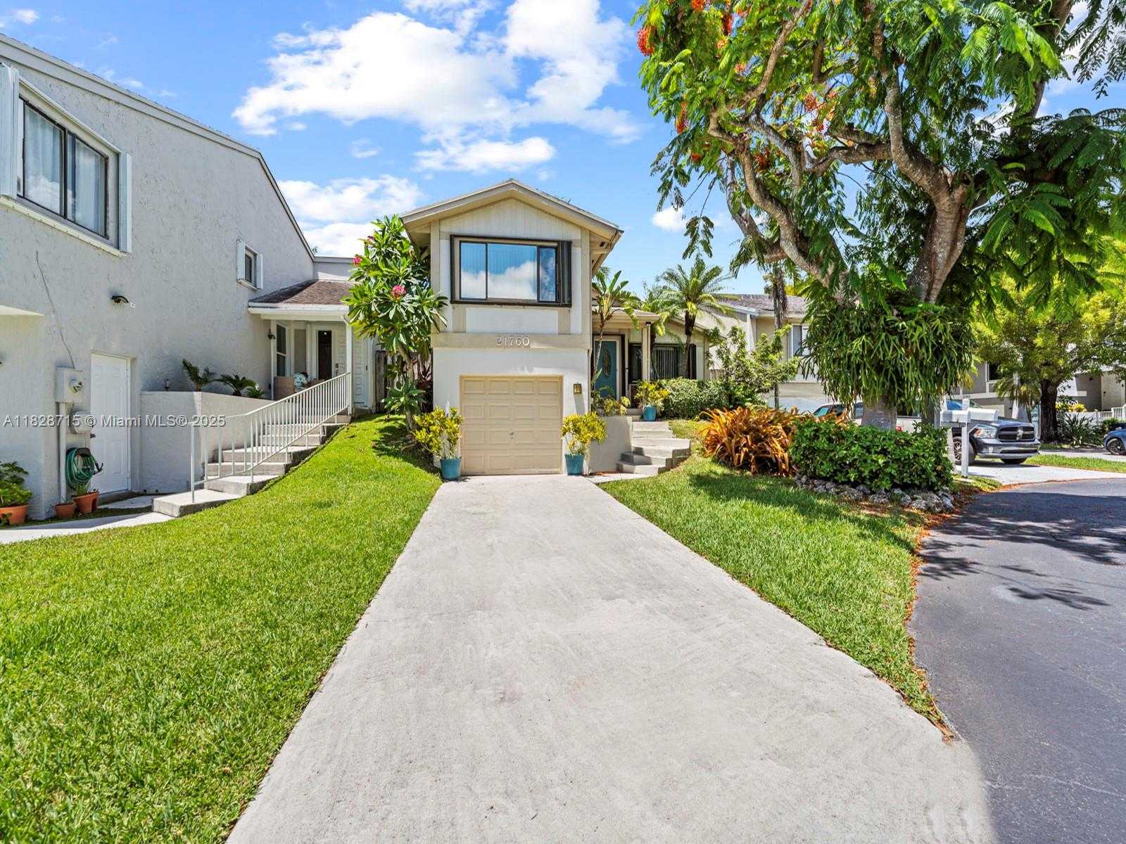 Small Image of 21760 SOUTH WEST 99TH PL, Cutler Bay Number 32