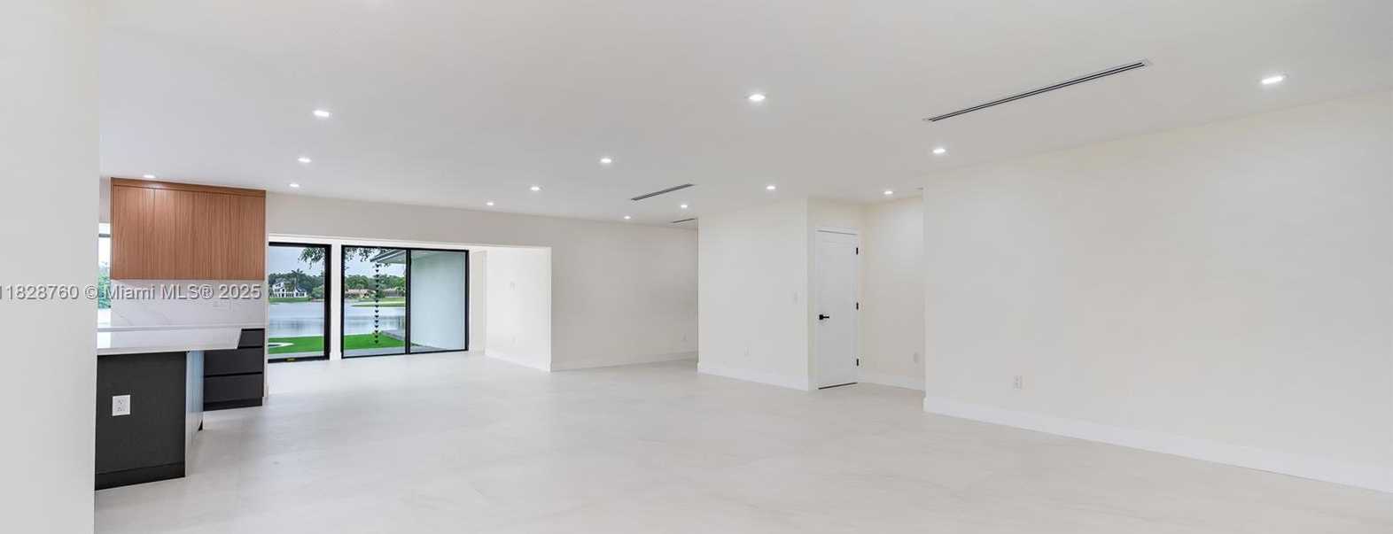 Small Image of 7101 EAST TROON CIR, Miami Lakes Number 15