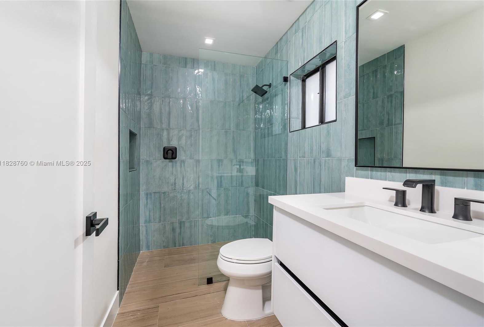 Small Image of 7101 EAST TROON CIR, Miami Lakes Number 33