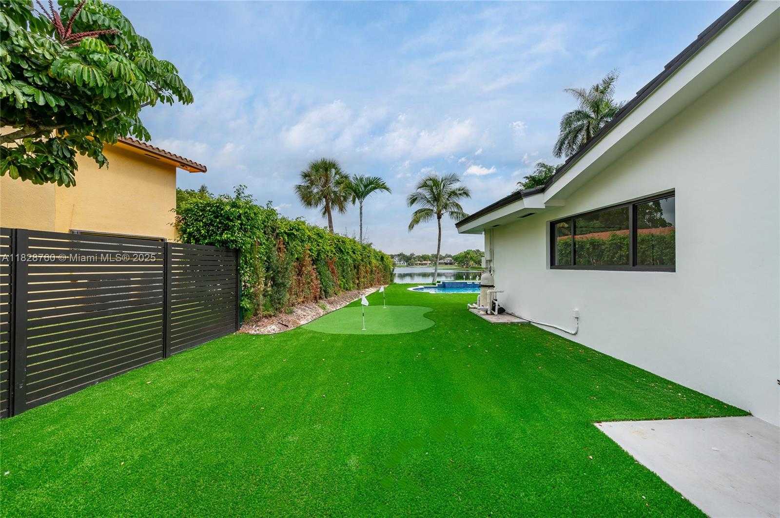 Small Image of 7101 EAST TROON CIR, Miami Lakes Number 8