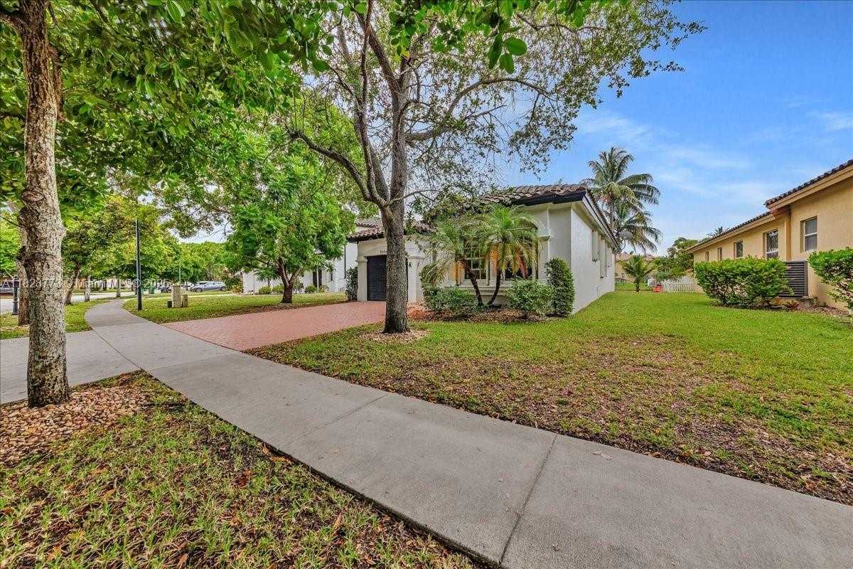 Small Image of 5046 SOUTH WEST 137TH TER, Miramar Number 33