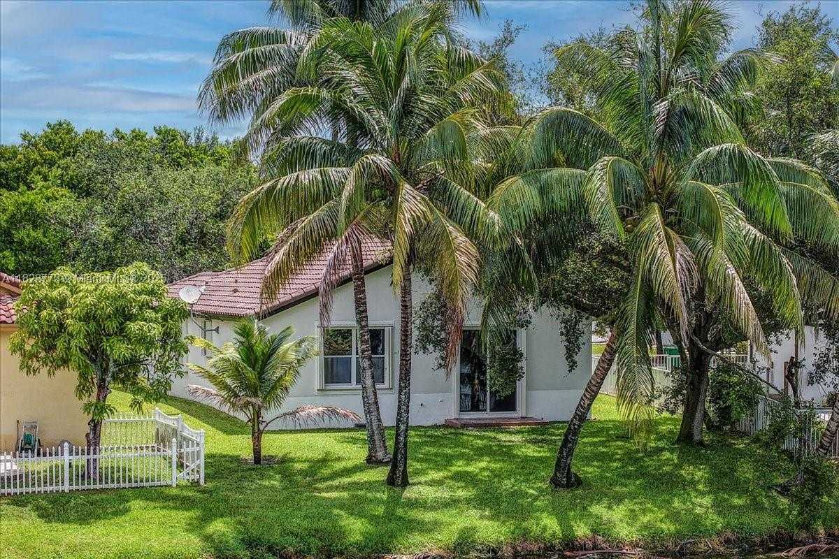 Small Image of 5046 SOUTH WEST 137TH TER, Miramar Number 35