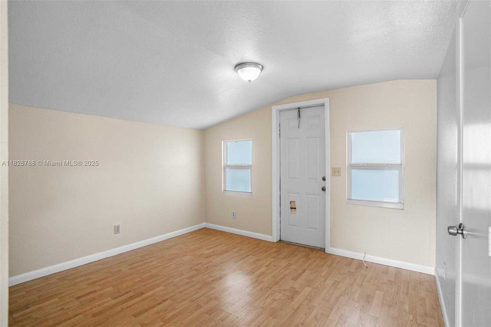 Small Image of 212 SOUTH WEST 11TH ST, Dania Beach Number 15