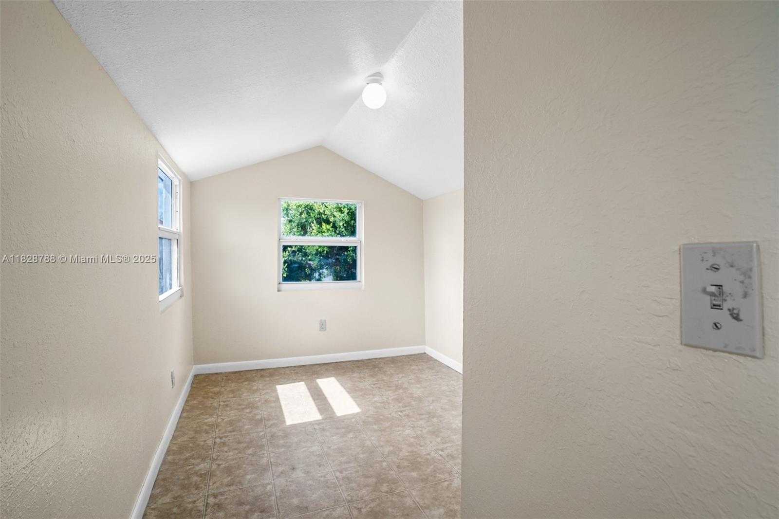 Small Image of 212 SOUTH WEST 11TH ST, Dania Beach Number 21