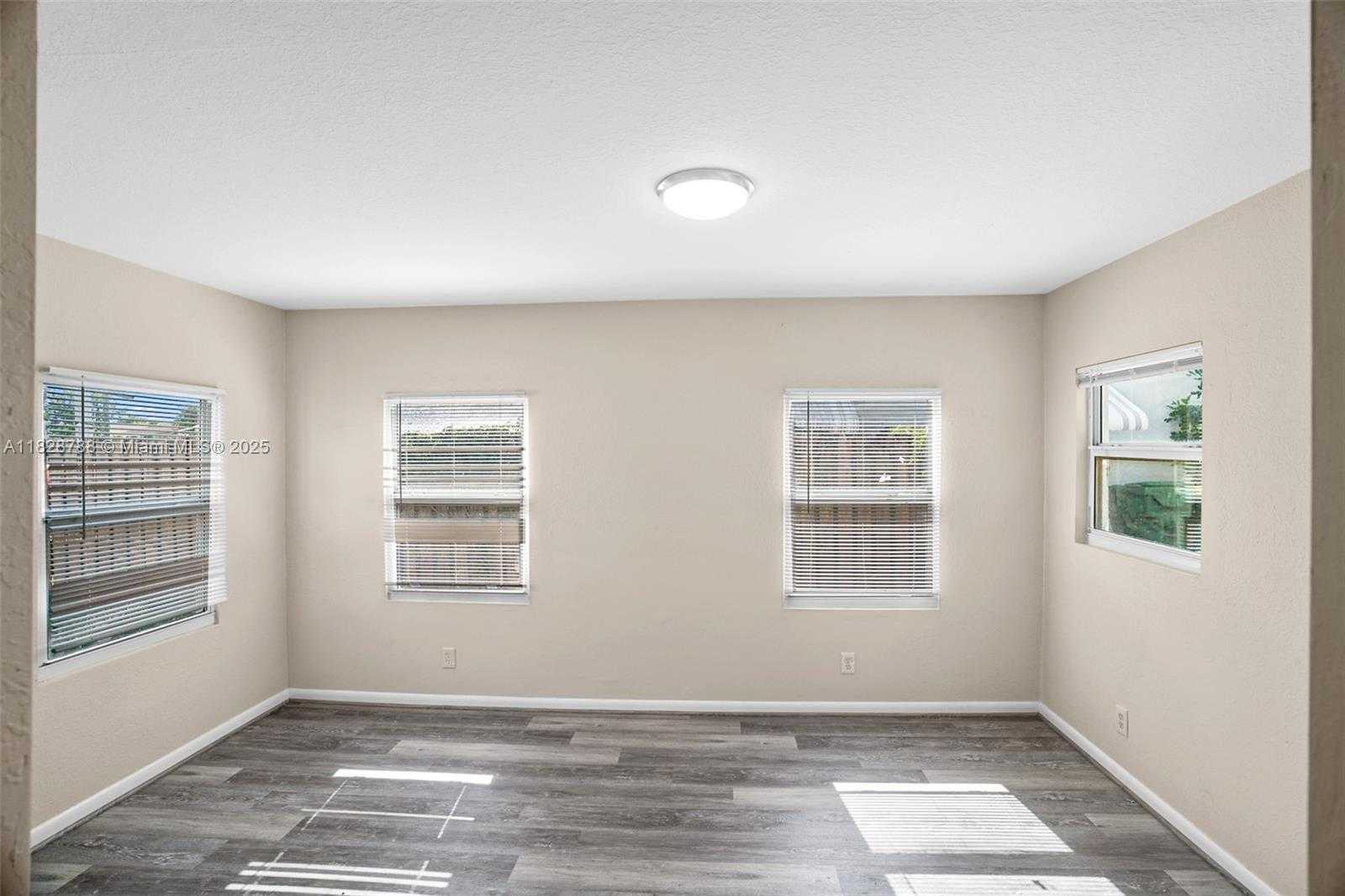 Small Image of 212 SOUTH WEST 11TH ST, Dania Beach Number 25