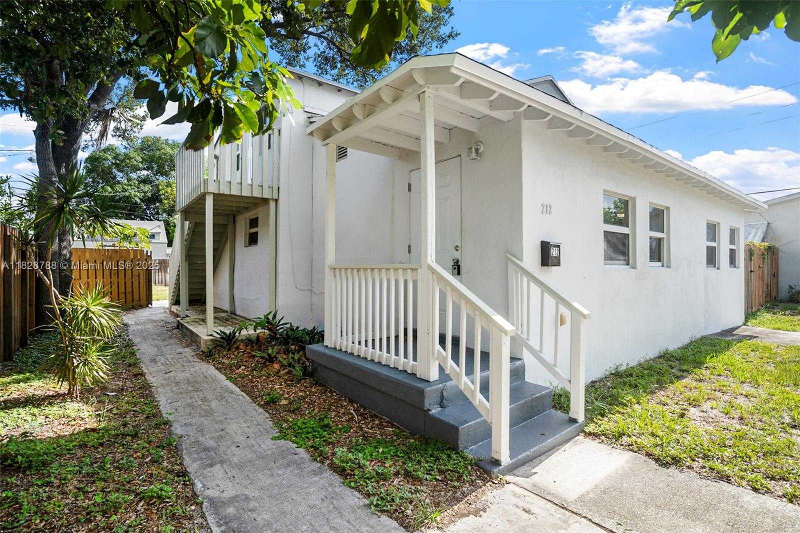 Small Image of 212 SOUTH WEST 11TH ST, Dania Beach Number 31