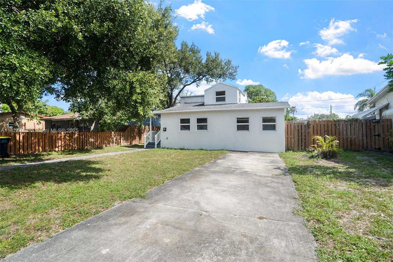 Small Image of 212 SOUTH WEST 11TH ST, Dania Beach Number 41