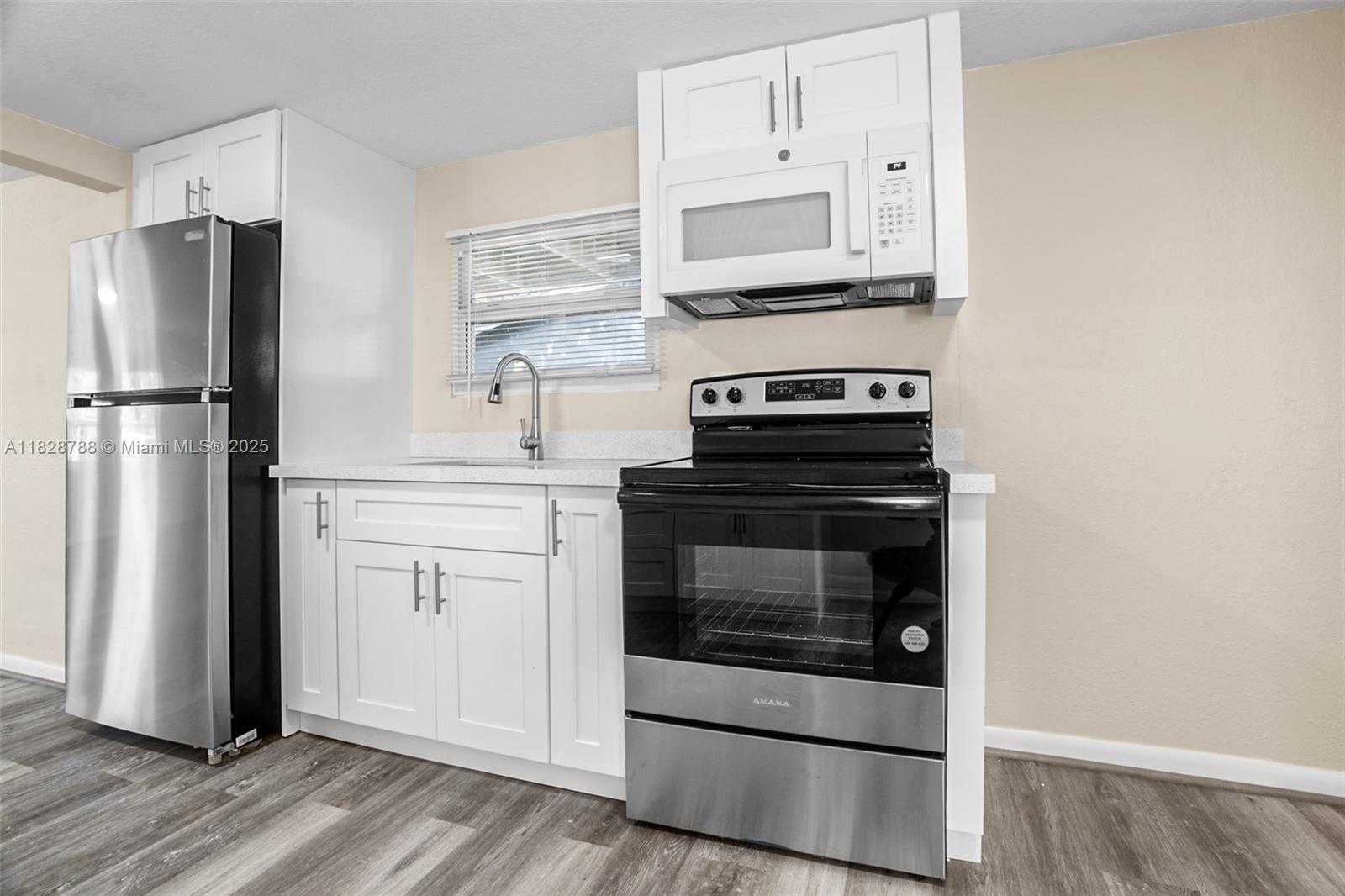 Small Image of 212 SOUTH WEST 11TH ST, Dania Beach Number 5