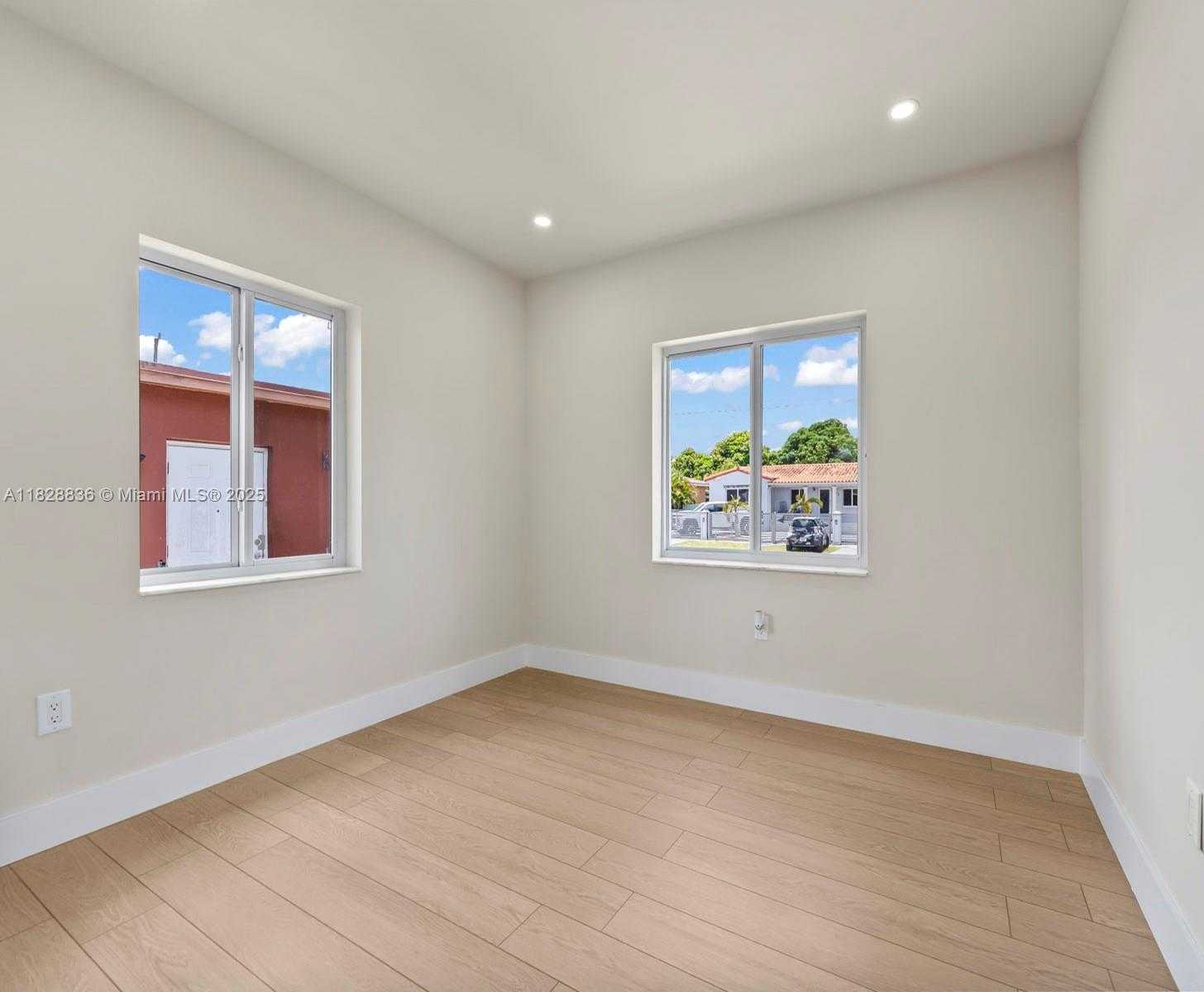 Small Image of 3455 EAST 1ST CT, Hialeah Number 11