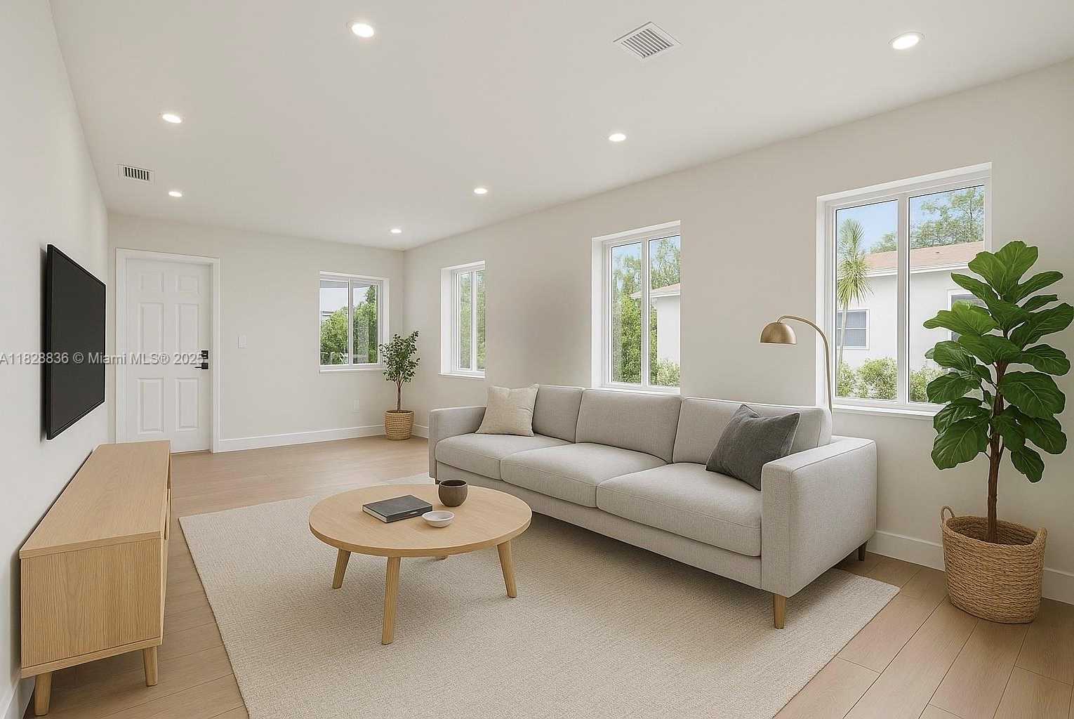 Small Image of 3455 EAST 1ST CT, Hialeah Number 2