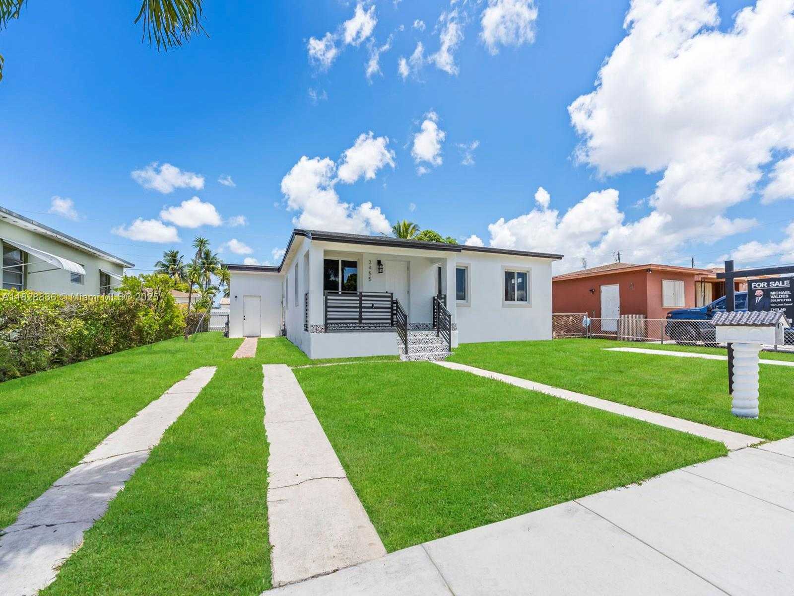 Small Image of 3455 EAST 1ST CT, Hialeah Number 29