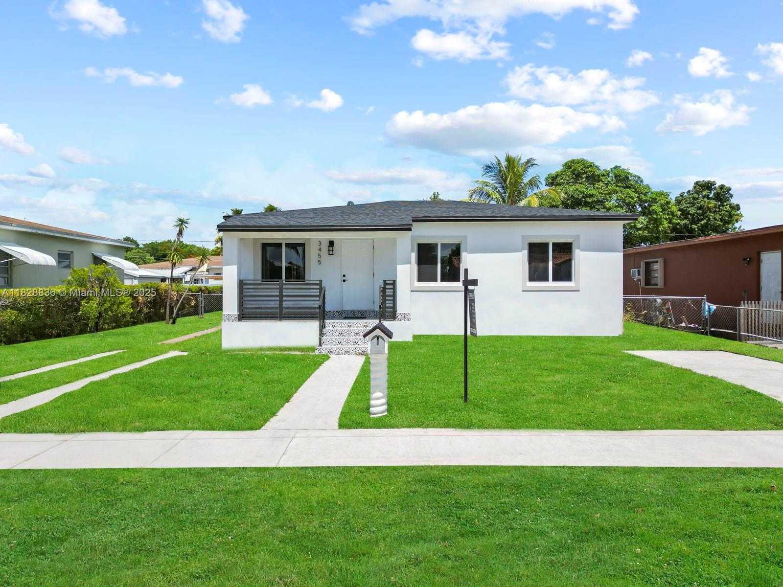 Small Image of 3455 EAST 1ST CT, Hialeah Number 32