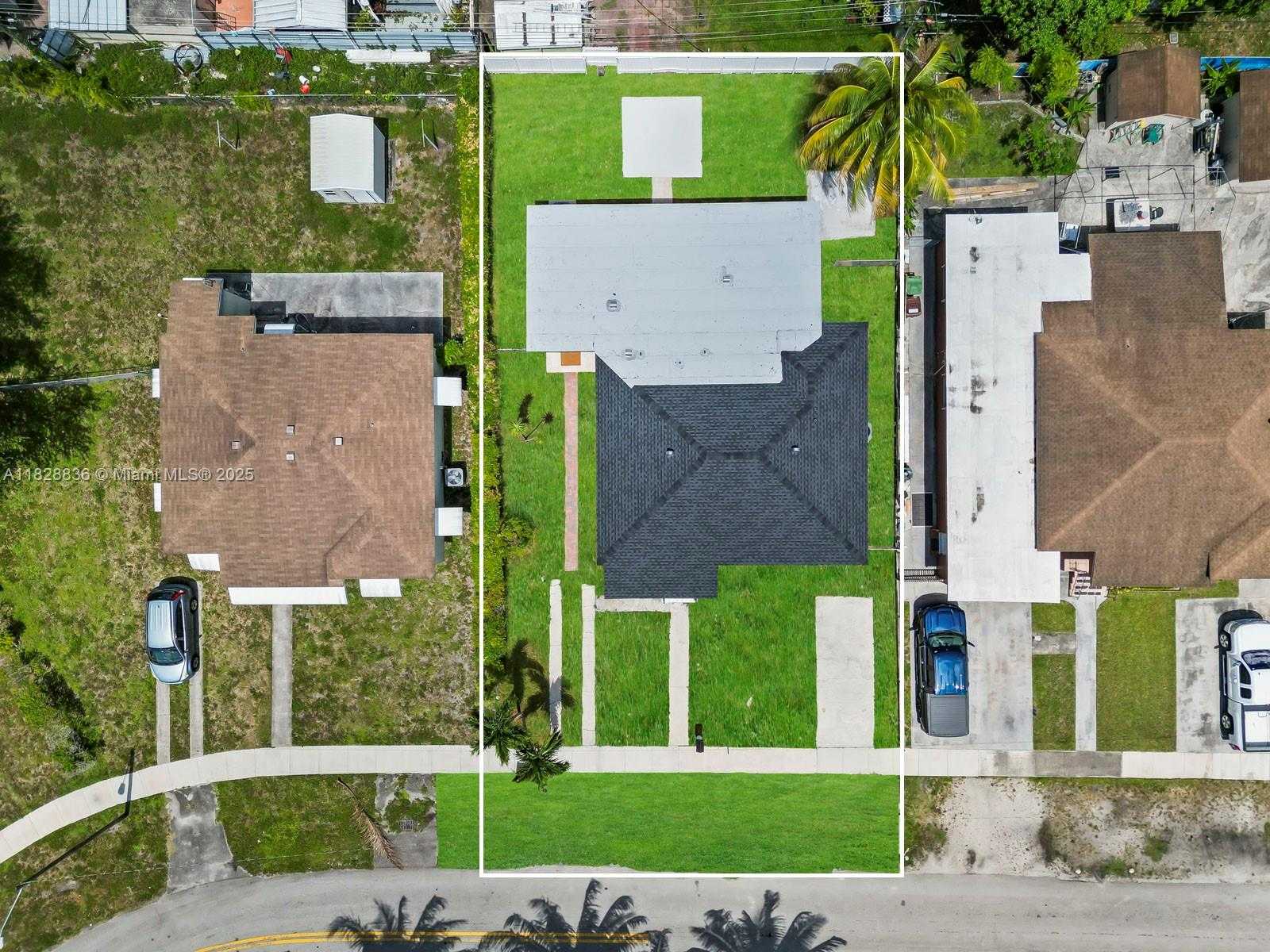 Small Image of 3455 EAST 1ST CT, Hialeah Number 37