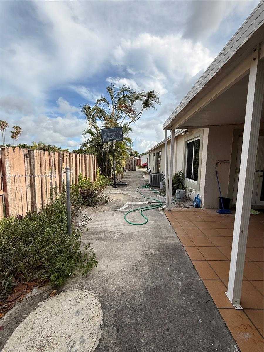 Small Image of 19926 NORTH WEST 67TH PL, Hialeah Number 19