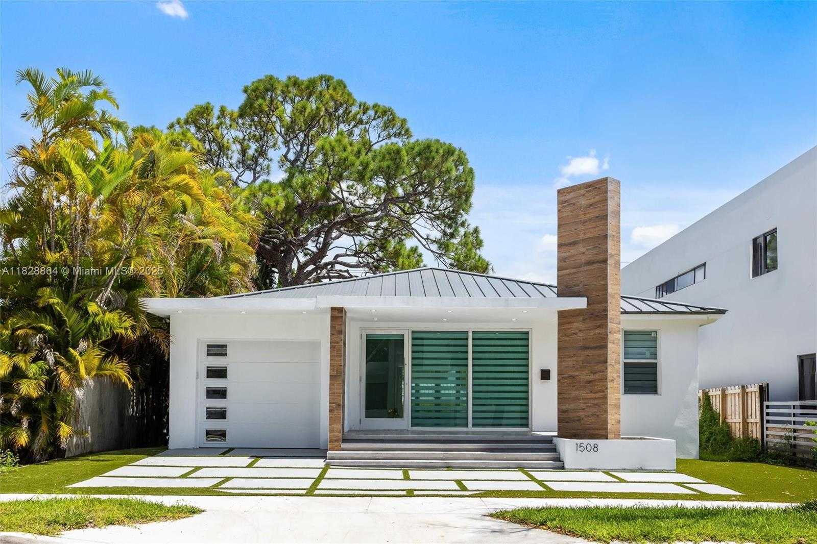 Small Image of 1508 SOUTH WEST 15TH ST, Miami Number 4
