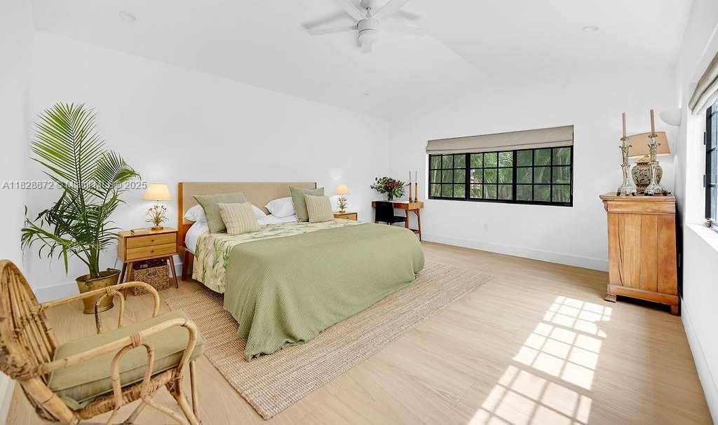 Small Image of 135 NORTH EAST 87TH ST, El Portal Number 22