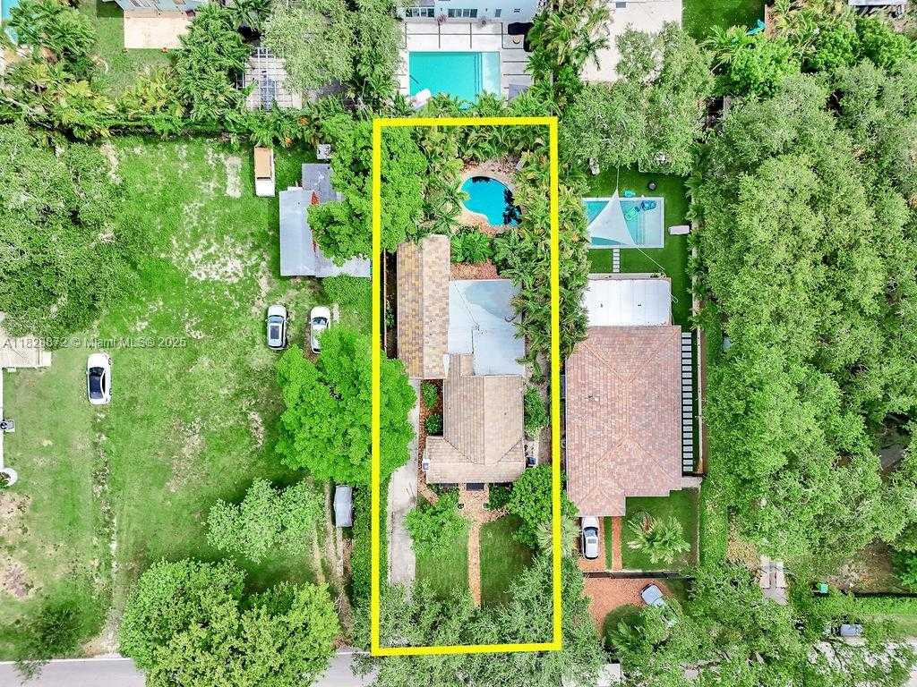 Small Image of 135 NORTH EAST 87TH ST, El Portal Number 53