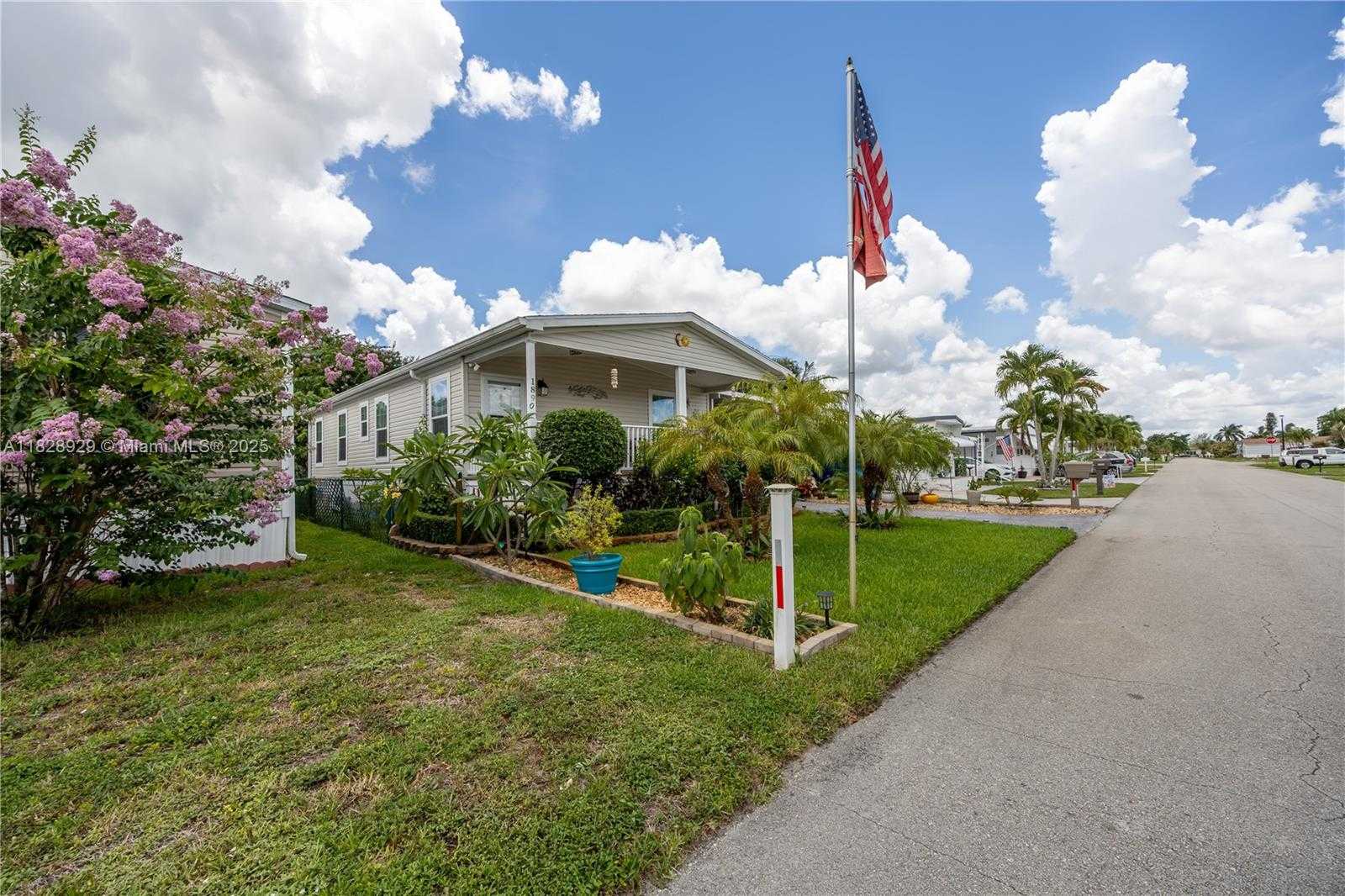 Small Image of 1890 SOUTH WEST 83RD TER, Davie Number 37