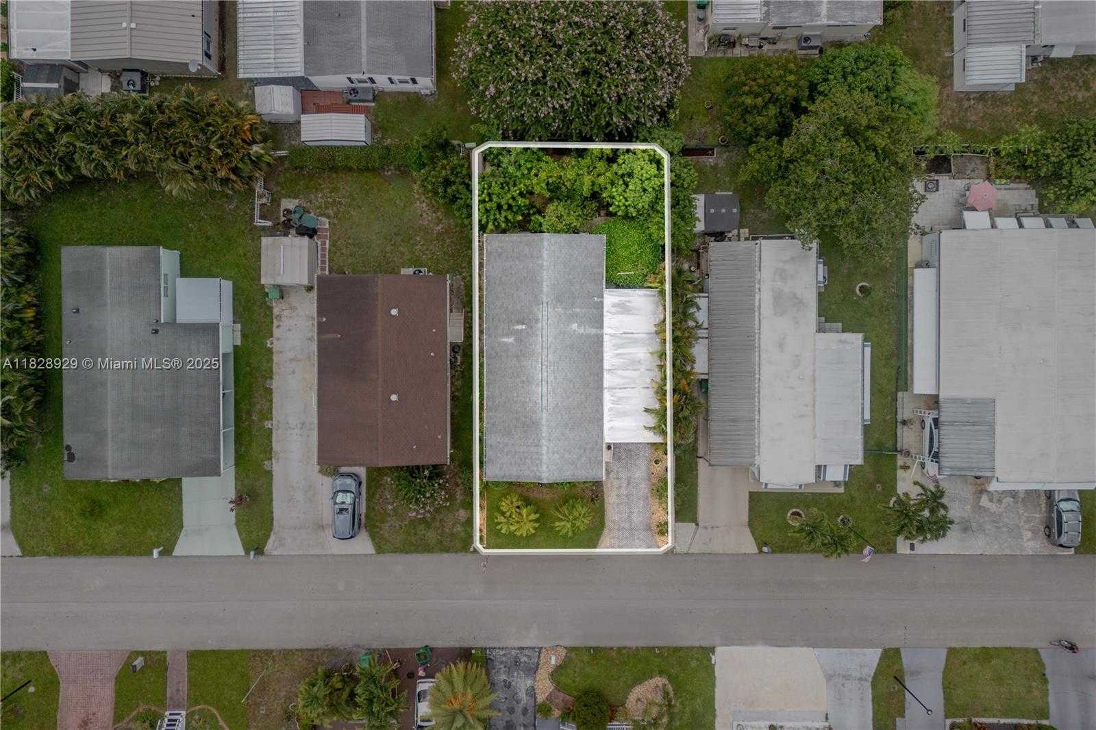 Small Image of 1890 SOUTH WEST 83RD TER, Davie Number 42