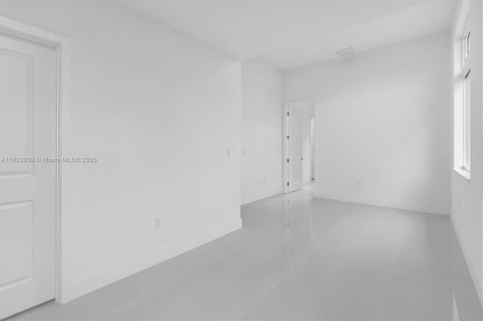 Small Image of 2210 SOUTH WEST 122ND TER, Davie Number 31